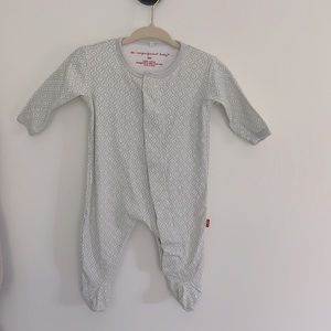 Magnificent Baby Sleeper. SIZE 3 month  (EUC)